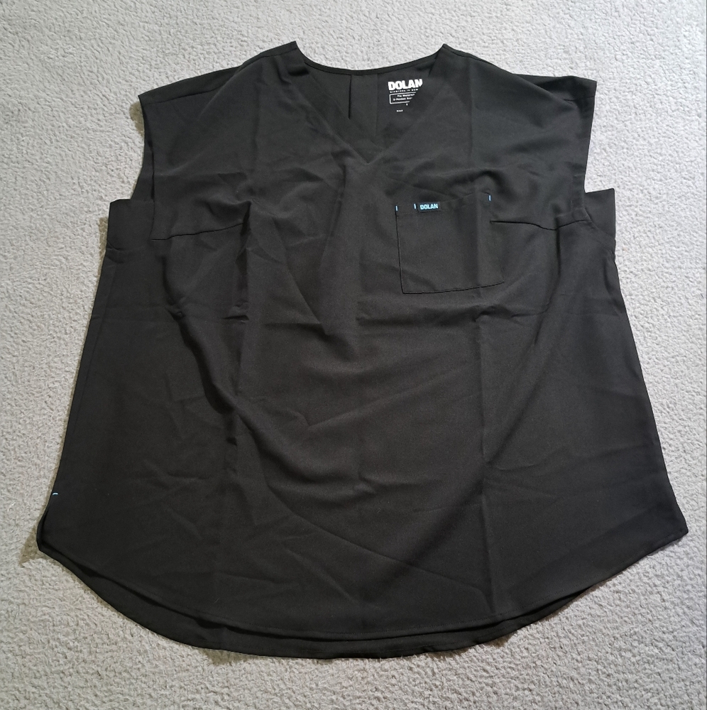 Dolan Pia Maternity Women`s Black V-Neck Sleeveless Scrub Top / Size Large